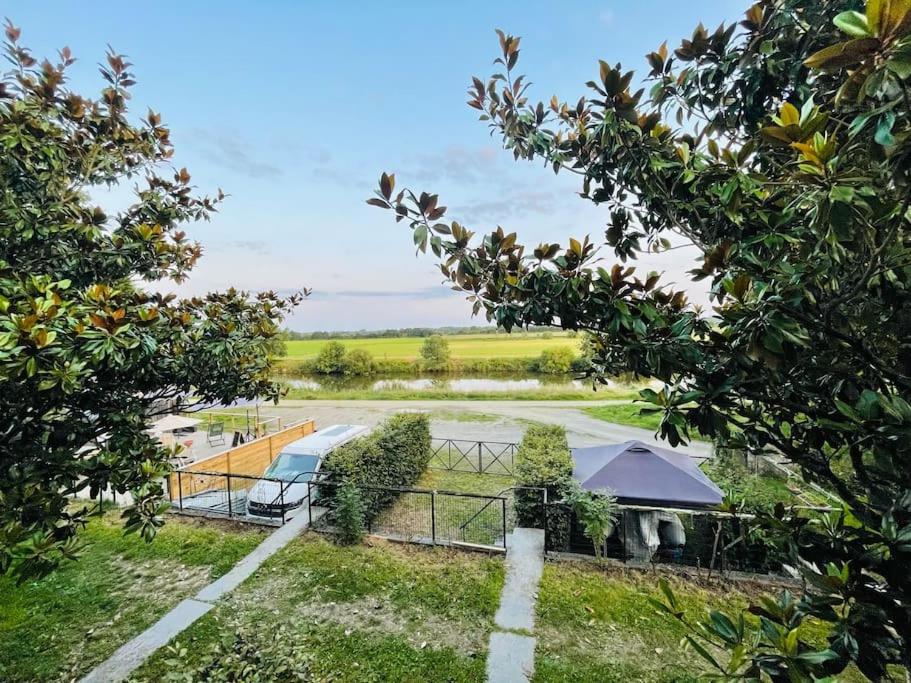 Maison Au Calme Pour 5 Personnes La Chapelle-de-Brain Exterior foto